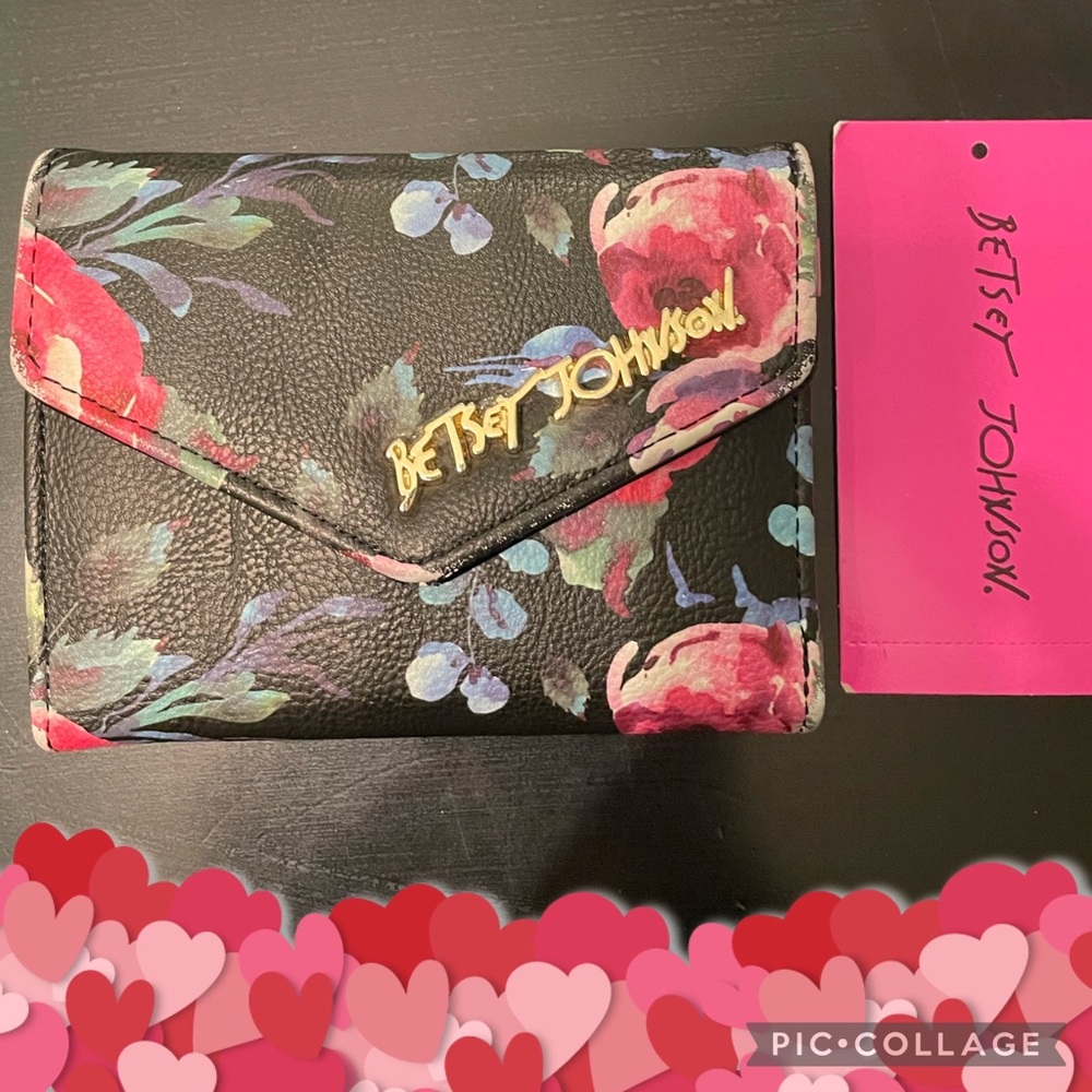 Betsy Johnson Floral Flap Wallet 💖